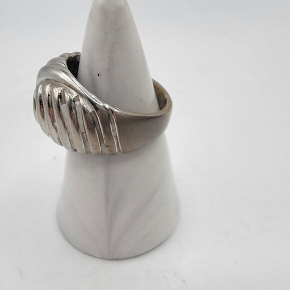 Vintage Lady‎ Remington Ring Silver Tone Ring Signed LR - Picture 2 of 5